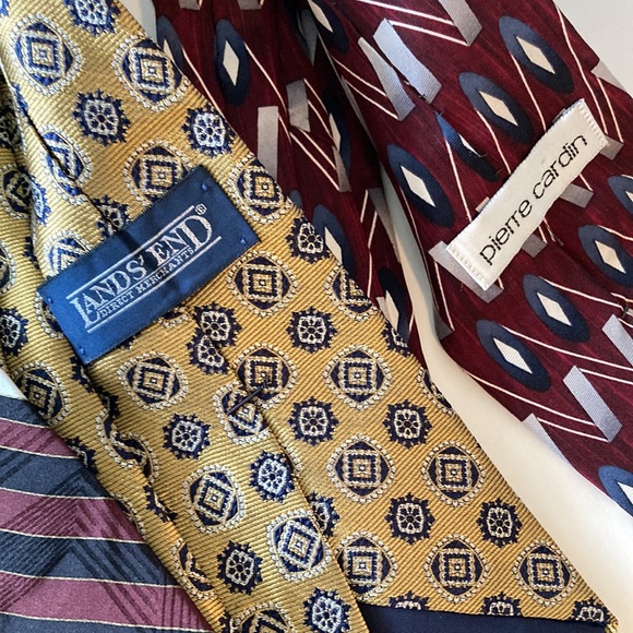 Assorted Silk Ties 4 in a group - Picture 8 of 8